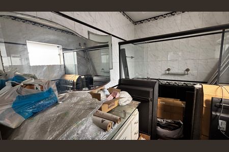 Casa para alugar com 580m², 4 quartos e 30 vagas Casa para alugar com 580m², 4 quartos e 30 vagasBanheiro da Suíte 3