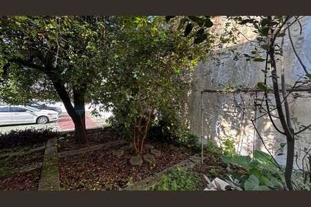 Casa para alugar com 580m², 4 quartos e 30 vagas Casa para alugar com 580m², 4 quartos e 30 vagasJardim