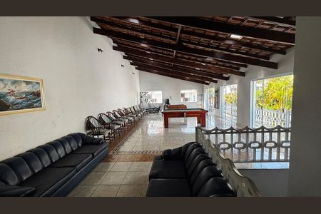 Casa para alugar com 580m², 4 quartos e 30 vagas Casa para alugar com 580m², 4 quartos e 30 vagasÁrea comum