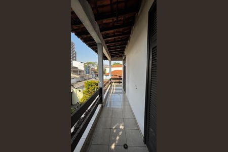 Casa para alugar com 580m², 4 quartos e 30 vagas Casa para alugar com 580m², 4 quartos e 30 vagasVaranda da Suíte 3
