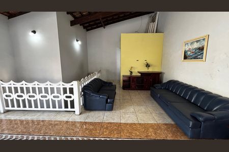 Casa para alugar com 580m², 4 quartos e 30 vagas Casa para alugar com 580m², 4 quartos e 30 vagasÁrea comum