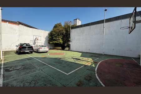 Casa para alugar com 580m², 4 quartos e 30 vagas Casa para alugar com 580m², 4 quartos e 30 vagasQuadra