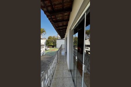 Casa para alugar com 580m², 4 quartos e 30 vagas Casa para alugar com 580m², 4 quartos e 30 vagasVaranda da área comum