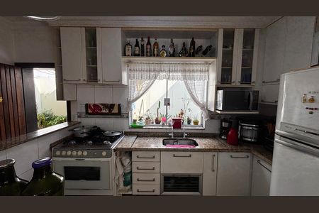 Casa para alugar com 580m², 4 quartos e 30 vagas Casa para alugar com 580m², 4 quartos e 30 vagasCopa/Cozinha
