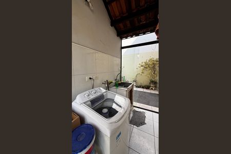 Casa para alugar com 580m², 4 quartos e 30 vagas Casa para alugar com 580m², 4 quartos e 30 vagasÁrea de Serviço