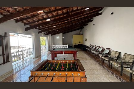 Casa para alugar com 580m², 4 quartos e 30 vagas Casa para alugar com 580m², 4 quartos e 30 vagasÁrea comum