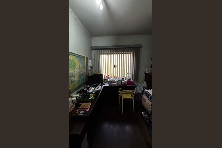 Casa para alugar com 580m², 4 quartos e 30 vagas Casa para alugar com 580m², 4 quartos e 30 vagasEscritório