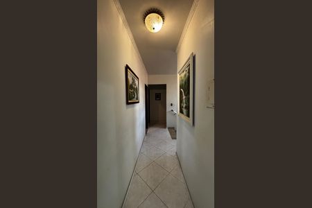 Casa para alugar com 580m², 4 quartos e 30 vagas Casa para alugar com 580m², 4 quartos e 30 vagasCorredor