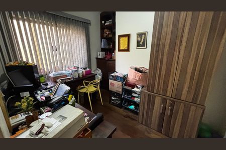 Casa para alugar com 580m², 4 quartos e 30 vagas Casa para alugar com 580m², 4 quartos e 30 vagasEscritório