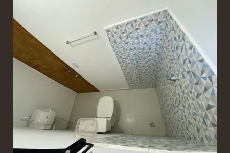 Banheiro de casa para alugar com 2 quartos, 130m² em Chácara do Remanso, Cotia