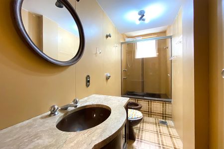 Banheiro de apartamento à venda com 3 quartos, 127m² em Cruzeiro, Belo Horizonte