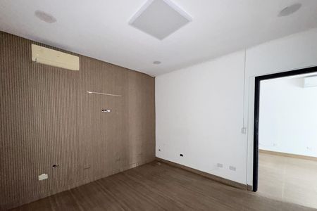Casa para alugar com 200m², 3 quartos e 3 vagas Casa para alugar com 200m², 3 quartos e 3 vagasQuarto 2