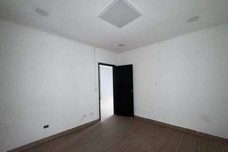 Casa para alugar com 200m², 3 quartos e 3 vagas Casa para alugar com 200m², 3 quartos e 3 vagasQuarto 2