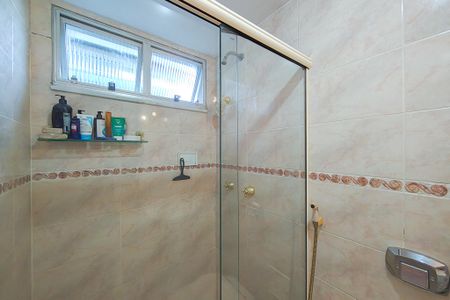 Apartamento à venda com 96m², 2 quartos e 1 vaga Apartamento à venda com 96m², 2 quartos e 1 vagaBanheiro