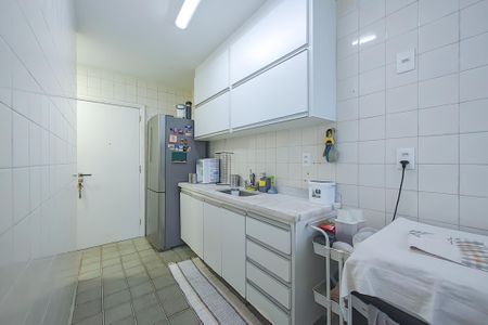 Apartamento à venda com 96m², 2 quartos e 1 vaga Apartamento à venda com 96m², 2 quartos e 1 vagaCozinha