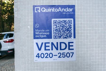 Apartamento à venda com 96m², 2 quartos e 1 vaga Apartamento à venda com 96m², 2 quartos e 1 vagaPlaca
