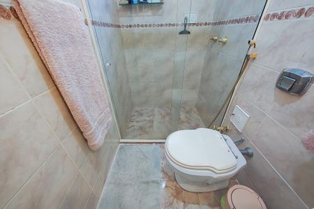 Apartamento à venda com 96m², 2 quartos e 1 vaga Apartamento à venda com 96m², 2 quartos e 1 vagaBanheiro