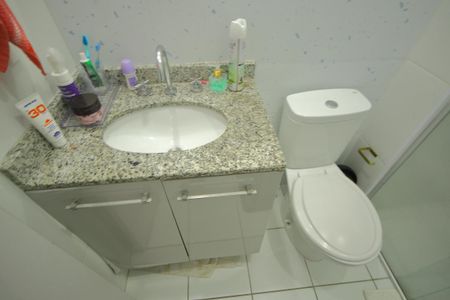 Apartamento à venda com 81m², 2 quartos e 1 vagaBanheiro Social 