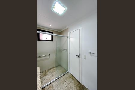 Apartamento para alugar com 150m², 3 quartos e 2 vagas Apartamento para alugar com 150m², 3 quartos e 2 vagasBanheiro da Suíte