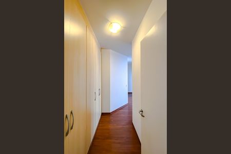 Apartamento para alugar com 150m², 3 quartos e 2 vagas Apartamento para alugar com 150m², 3 quartos e 2 vagasSuíte