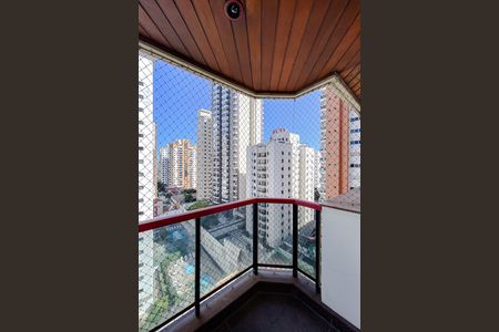 Apartamento para alugar com 150m², 3 quartos e 2 vagas Apartamento para alugar com 150m², 3 quartos e 2 vagasVaranda da Suíte
