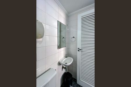 Apartamento para alugar com 150m², 3 quartos e 2 vagas Apartamento para alugar com 150m², 3 quartos e 2 vagasBanheiro de serviço