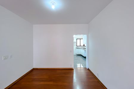 Apartamento para alugar com 150m², 3 quartos e 2 vagas Apartamento para alugar com 150m², 3 quartos e 2 vagasSala