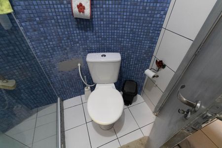 Casa à venda com 300m², 3 quartos e 2 vagas Casa à venda com 300m², 3 quartos e 2 vagasBanheiro 1