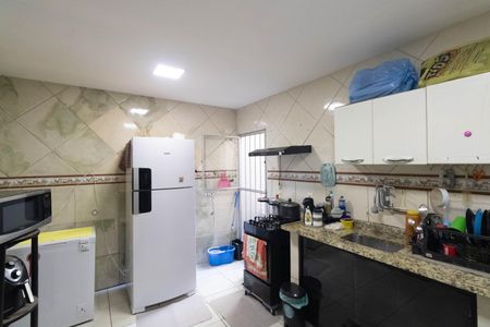 Casa à venda com 300m², 3 quartos e 2 vagas Casa à venda com 300m², 3 quartos e 2 vagasCozinha 2
