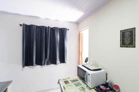 Casa à venda com 300m², 3 quartos e 2 vagas Casa à venda com 300m², 3 quartos e 2 vagasCozinha e Área de Serviço