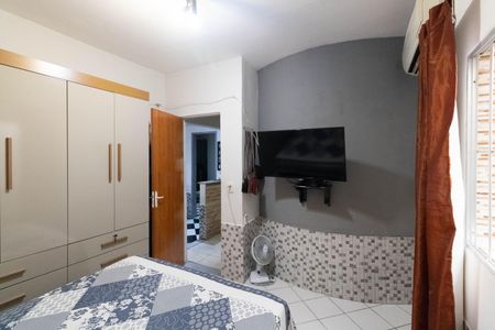 Casa à venda com 300m², 3 quartos e 2 vagas Casa à venda com 300m², 3 quartos e 2 vagasQuarto 2