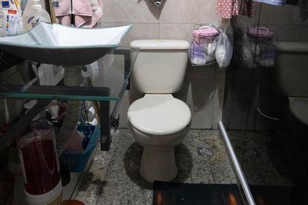 Casa à venda com 300m², 3 quartos e 2 vagas Casa à venda com 300m², 3 quartos e 2 vagasBanheiro do Quarto 2