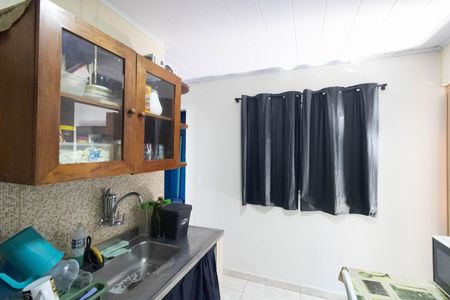 Casa à venda com 300m², 3 quartos e 2 vagas Casa à venda com 300m², 3 quartos e 2 vagasCozinha e Área de Serviço