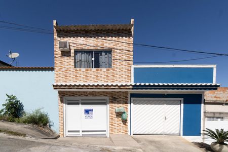 Fachada de casa à venda com 3 quartos, 300m² em Campo Grande, Rio de Janeiro