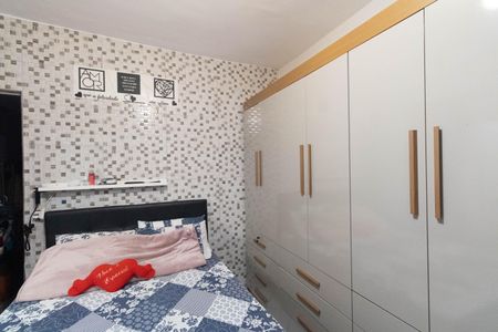 Casa à venda com 300m², 3 quartos e 2 vagas Casa à venda com 300m², 3 quartos e 2 vagasQuarto 2