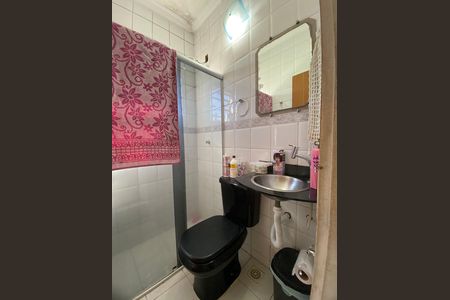 Banheiro de apartamento para alugar com 2 quartos, 1m² em Morada do Trevo, Betim