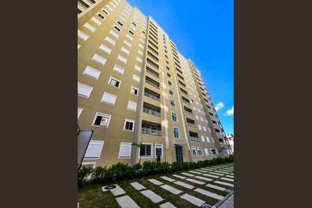 Fachada do bloco de apartamento para alugar com 2 quartos, 40m² em Inhaúma, Rio de Janeiro