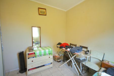 Casa à venda com 151m², 2 quartos e 2 vagasQuarto de serviço 