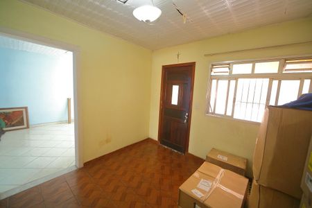 Sala de casa à venda com 2 quartos, 151m² em Jardim Calux, São Bernardo do Campo