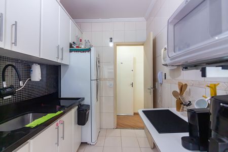 Cozinha  de apartamento à venda com 2 quartos, 64m² em Santo Antônio, Osasco