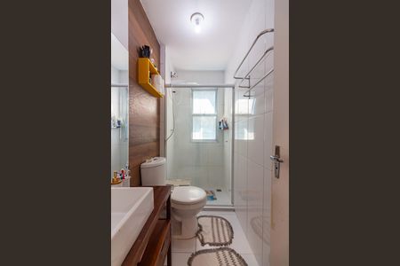 Banheiro  de apartamento à venda com 2 quartos, 64m² em Santo Antônio, Osasco