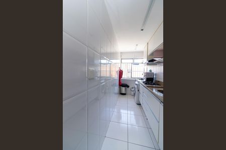 Apartamento à venda com 52m², 2 quartos e 2 vagas Apartamento à venda com 52m², 2 quartos e 2 vagasCozinha e Área de Serviço