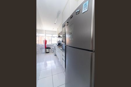 Apartamento à venda com 52m², 2 quartos e 2 vagas Apartamento à venda com 52m², 2 quartos e 2 vagasCozinha e Área de Serviço