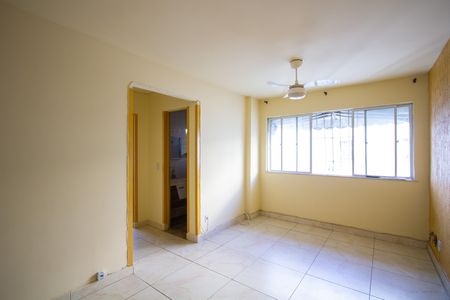 Sala de apartamento para alugar com 2 quartos, 71m² em Brasilândia, São Gonçalo