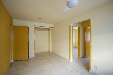 Sala de apartamento para alugar com 2 quartos, 71m² em Brasilândia, São Gonçalo