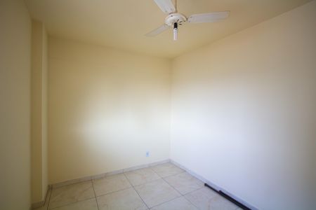 Quarto 1 de apartamento para alugar com 2 quartos, 71m² em Brasilândia, São Gonçalo