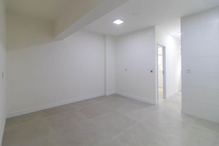 Sala/Cozinha de apartamento à venda com 2 quartos, 47m² em Centro Histórico, Porto Alegre