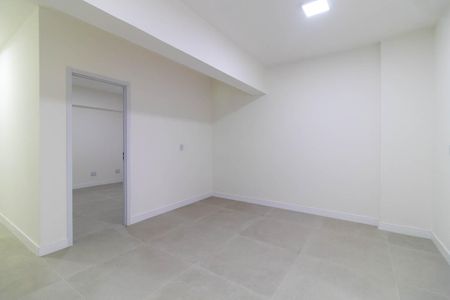Apartamento à venda com 47m², 2 quartos e sem vaga Apartamento à venda com 47m², 2 quartos e sem vagaSala/Cozinha