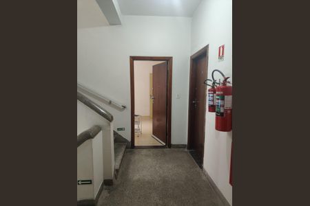 Apartamento para alugar com 73m², 2 quartos e sem vaga Apartamento para alugar com 73m², 2 quartos e sem vagaFoto 01