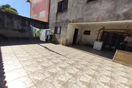 Casa à venda com 250m², 3 quartos e 3 vagas Casa à venda com 250m², 3 quartos e 3 vagasQuintal